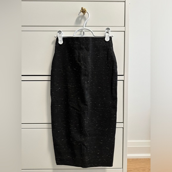 Wilfred Pencil Skirt - Picture 2 of 2